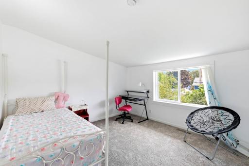 26-web-or-mls-1278-Hubbard-Ave-26.jpg