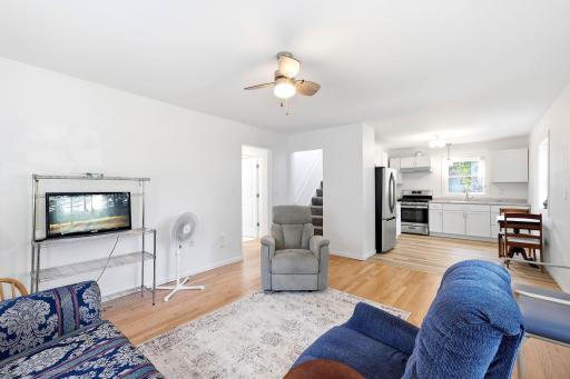 6-web-or-mls-1278-Hubbard-Ave-06.jpg
