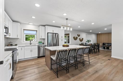 383 Walker Drive, Vadnais Heights, MN 55127