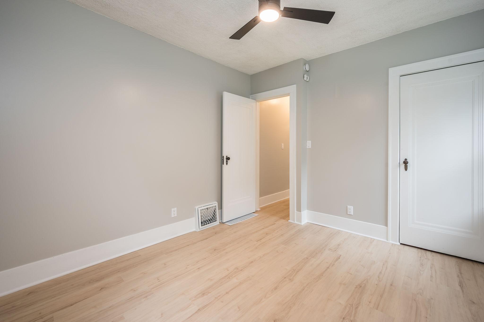 811 South Ave North Mankato MN-21.jpg