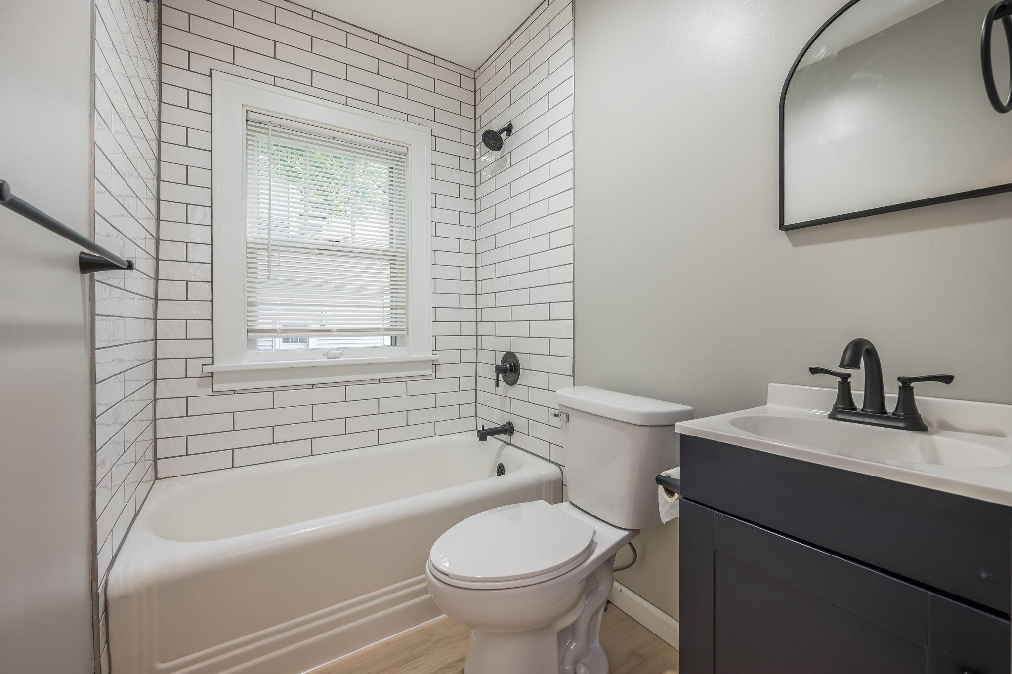 811 South Ave North Mankato MN-22.jpg