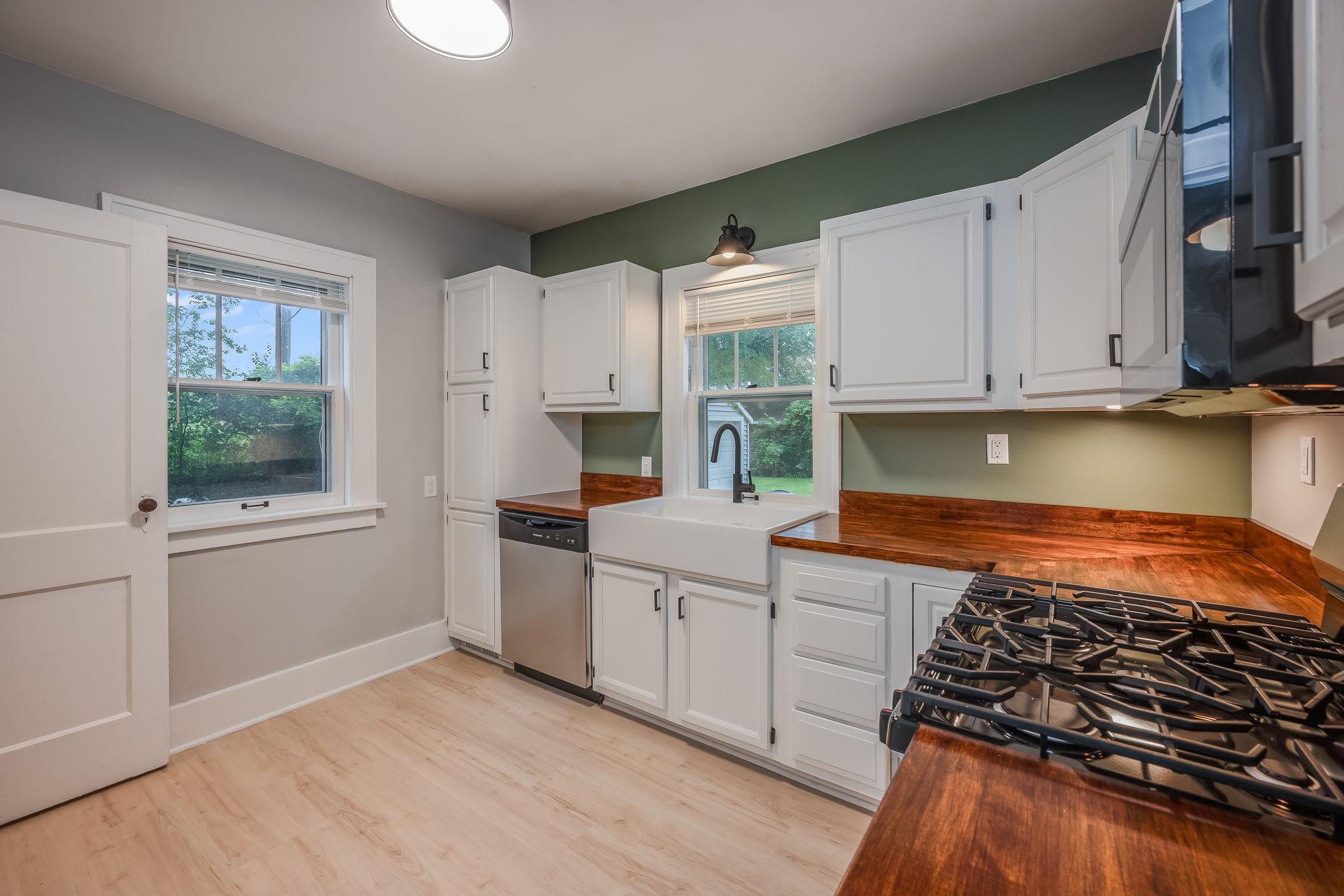811 South Ave North Mankato MN-16.jpg