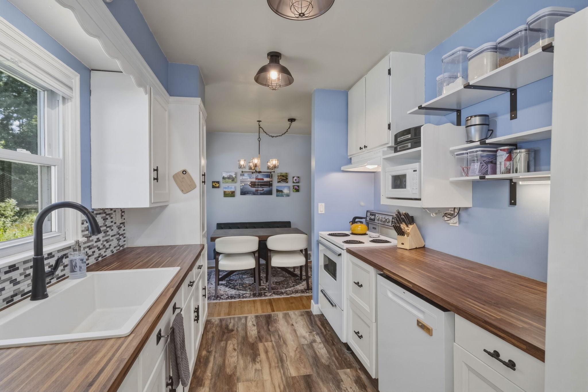 Updated Kitchen, lots of counterspace and storage!