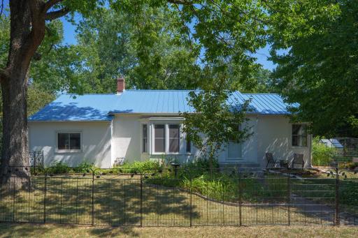 1943 Racine Avenue S, Lakeland, MN 55043