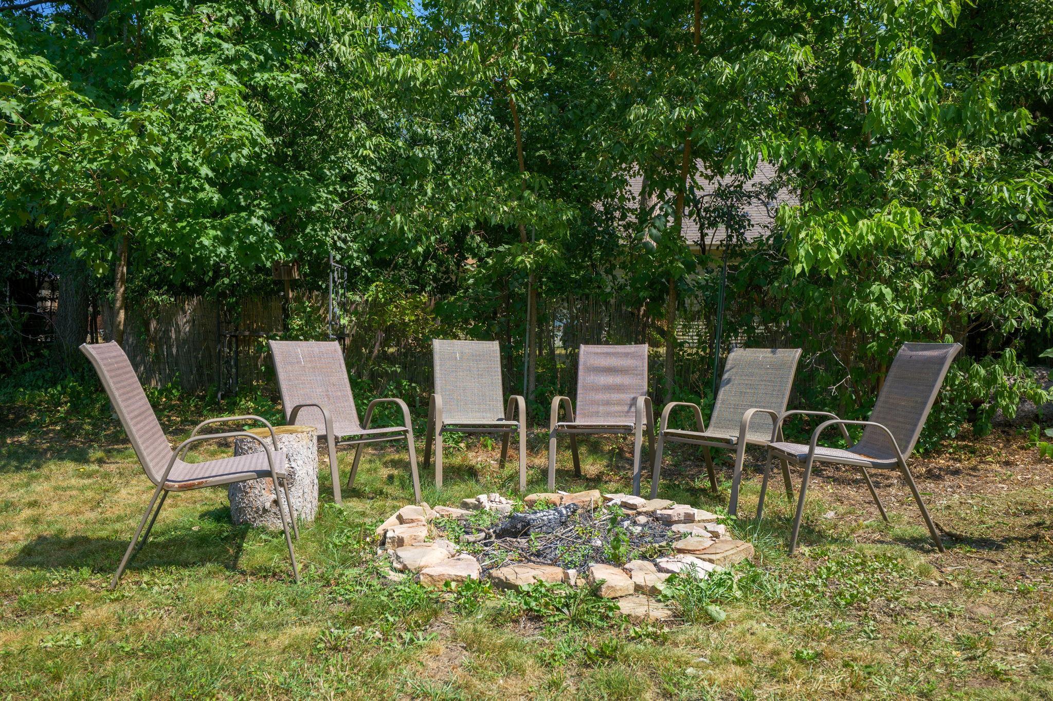 Relax with family and friends around your firepit!