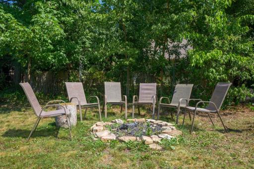 Relax with family and friends around your firepit!