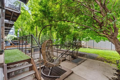 5-web-or-mls-801 N Washington Ave Exteriors-5.jpg