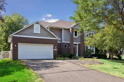 3925 Urbandale Lane North - Spacecrafting - 0008.jpg