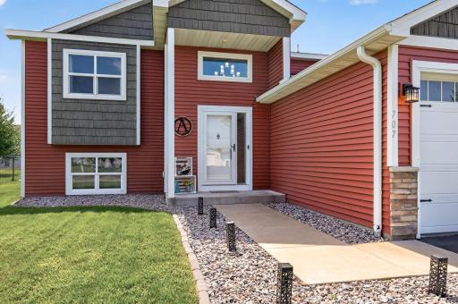 707 Greenwood Street SW, Isanti, MN 55040