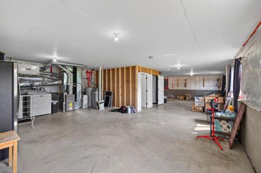 707 Greenwood Street SW, Isanti, MN 55040