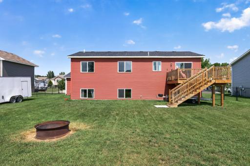 707 Greenwood Street SW, Isanti, MN 55040