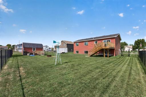 707 Greenwood Street SW, Isanti, MN 55040