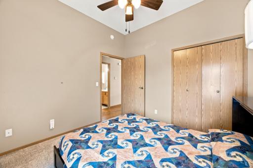 2872 35th Street S, Moorhead, MN 56560