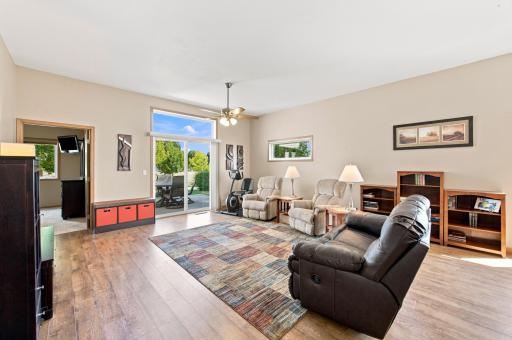 2872 35th Street S, Moorhead, MN 56560