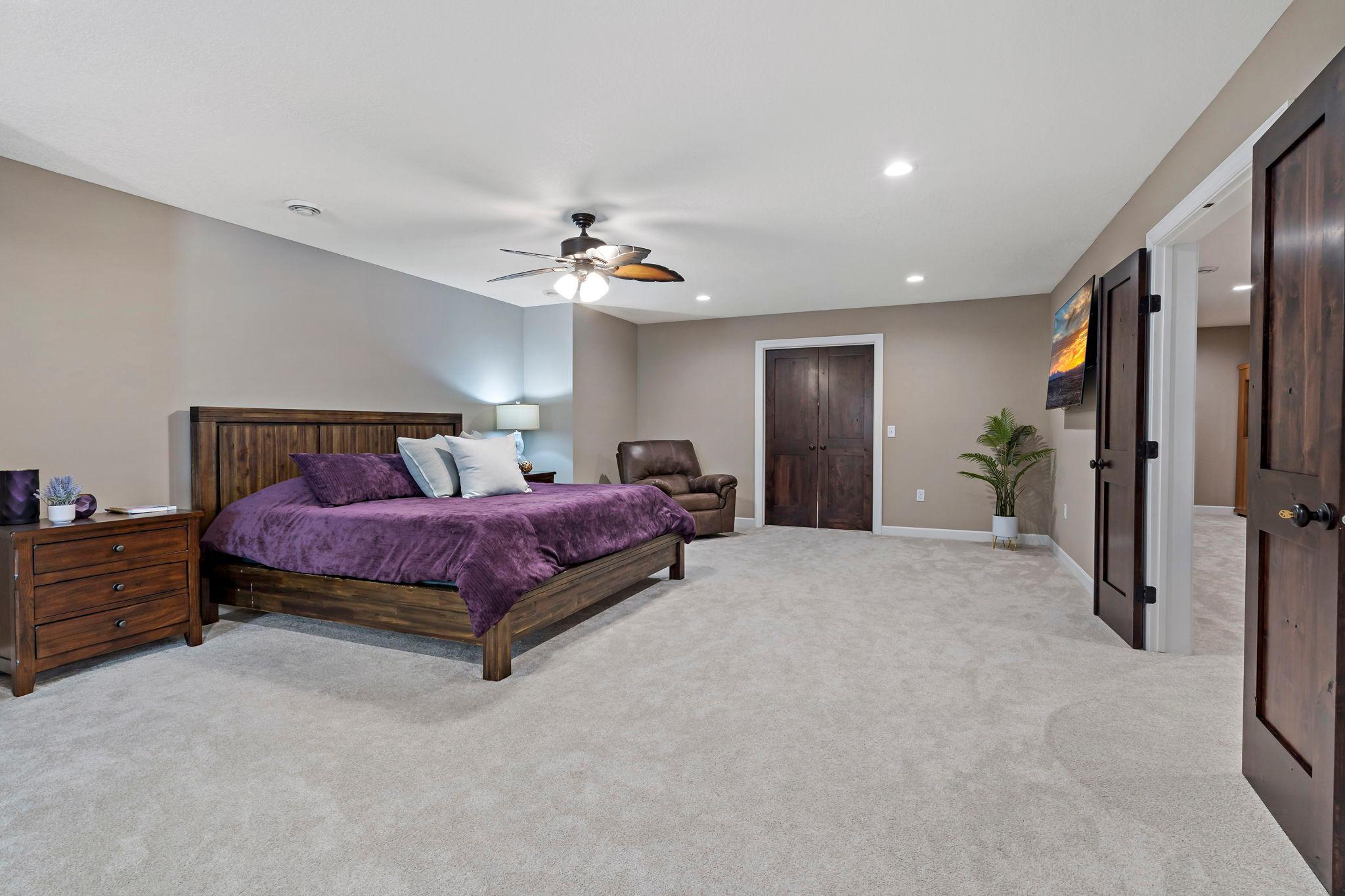 78-web-or-mls-16899 E Lake Dr Lakeville MN_0078.jpg