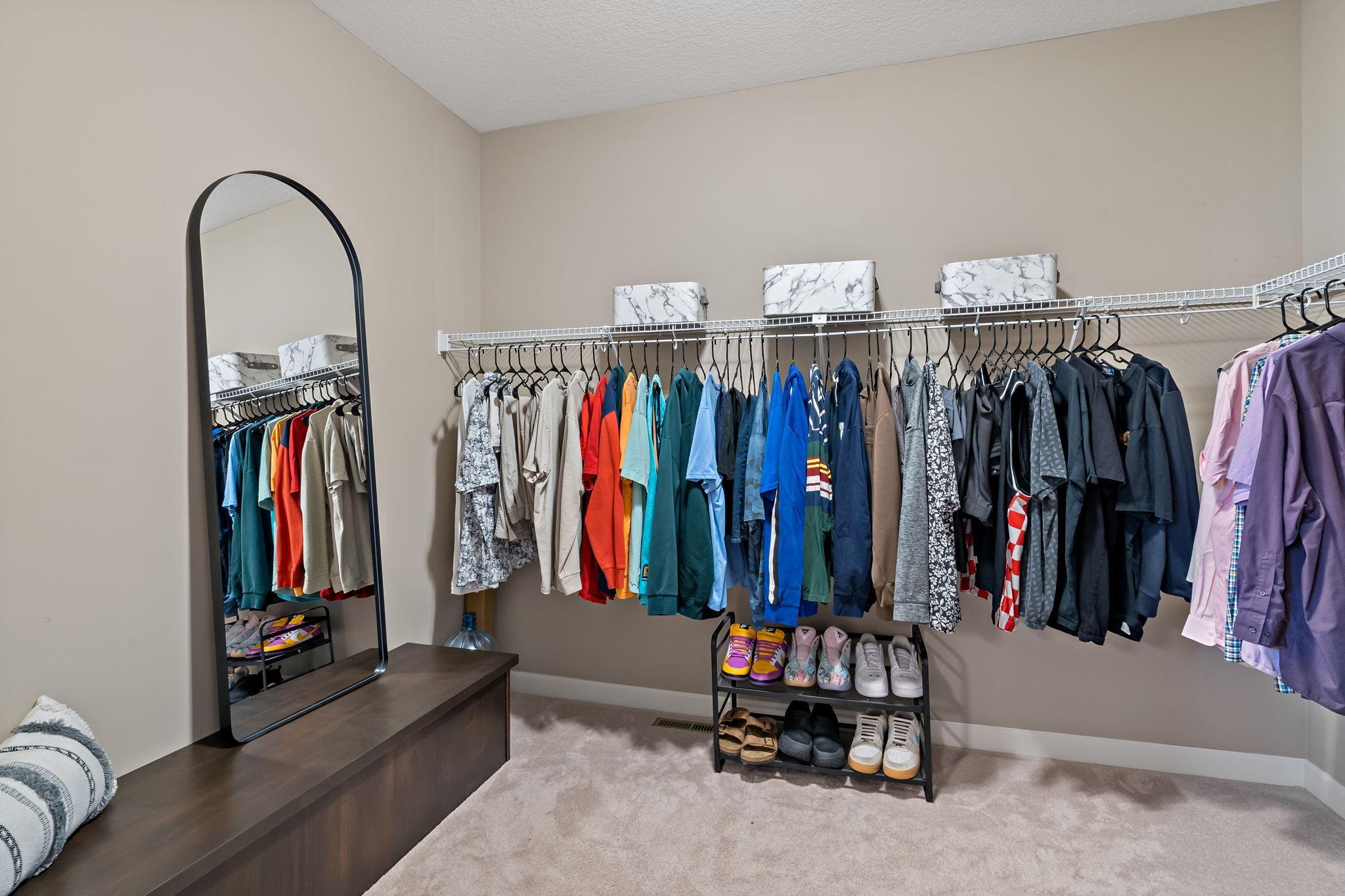 51-web-or-mls-16899 E Lake Dr Lakeville MN_0051.jpg