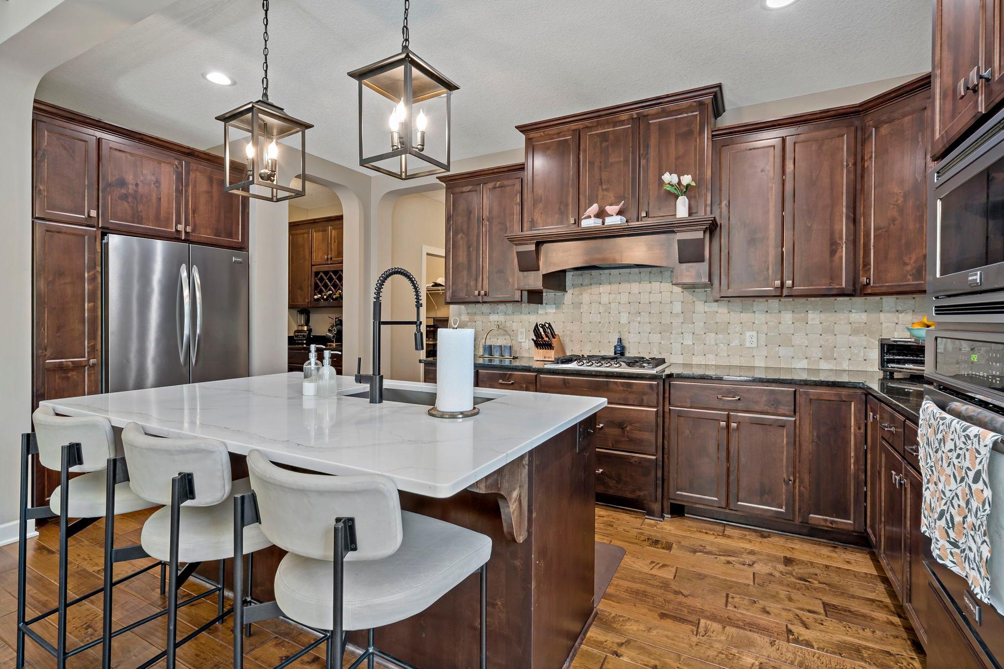63-web-or-mls-16899 E Lake Dr Lakeville MN_0063.jpg