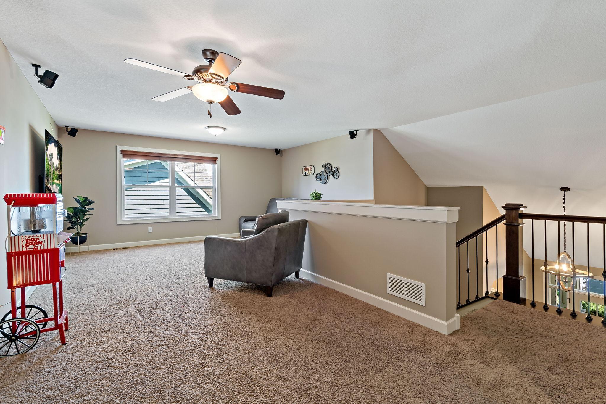 24-web-or-mls-16899 E Lake Dr Lakeville MN_0024.jpg