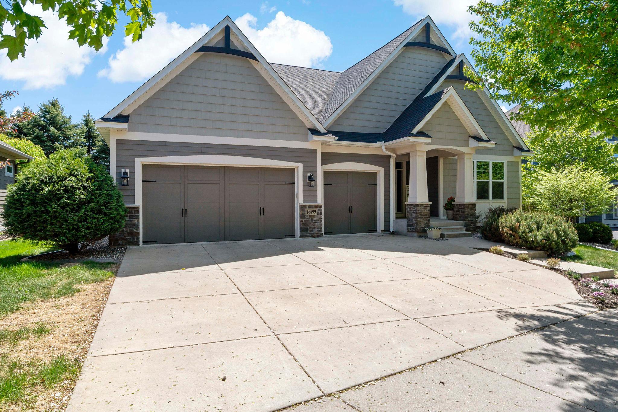 1-web-or-mls-16899 E Lake Dr Lakeville MN_0001.jpg