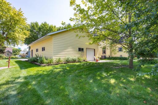 120 3rd Street W, Hector, MN 55342