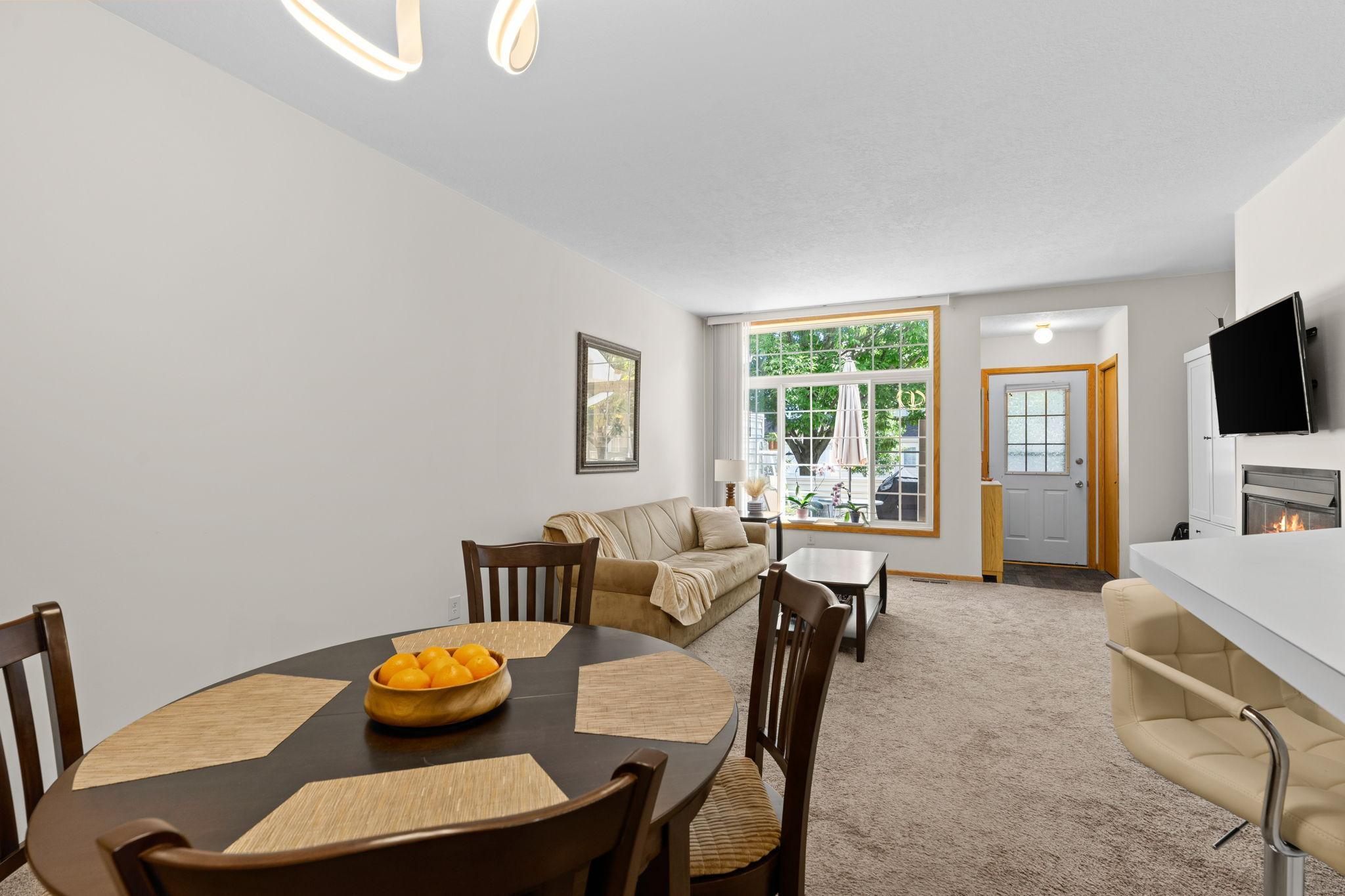 13-web-or-mls-15309 Greenhaven Ln 109-13.jpg