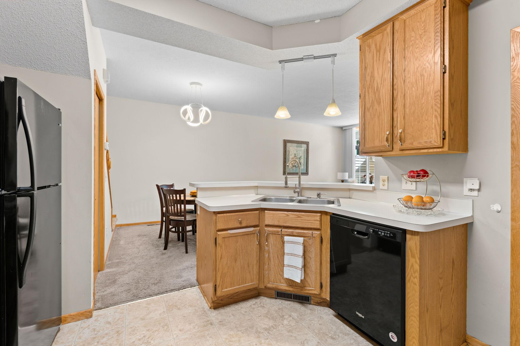 17-web-or-mls-15309 Greenhaven Ln 109-17.jpg