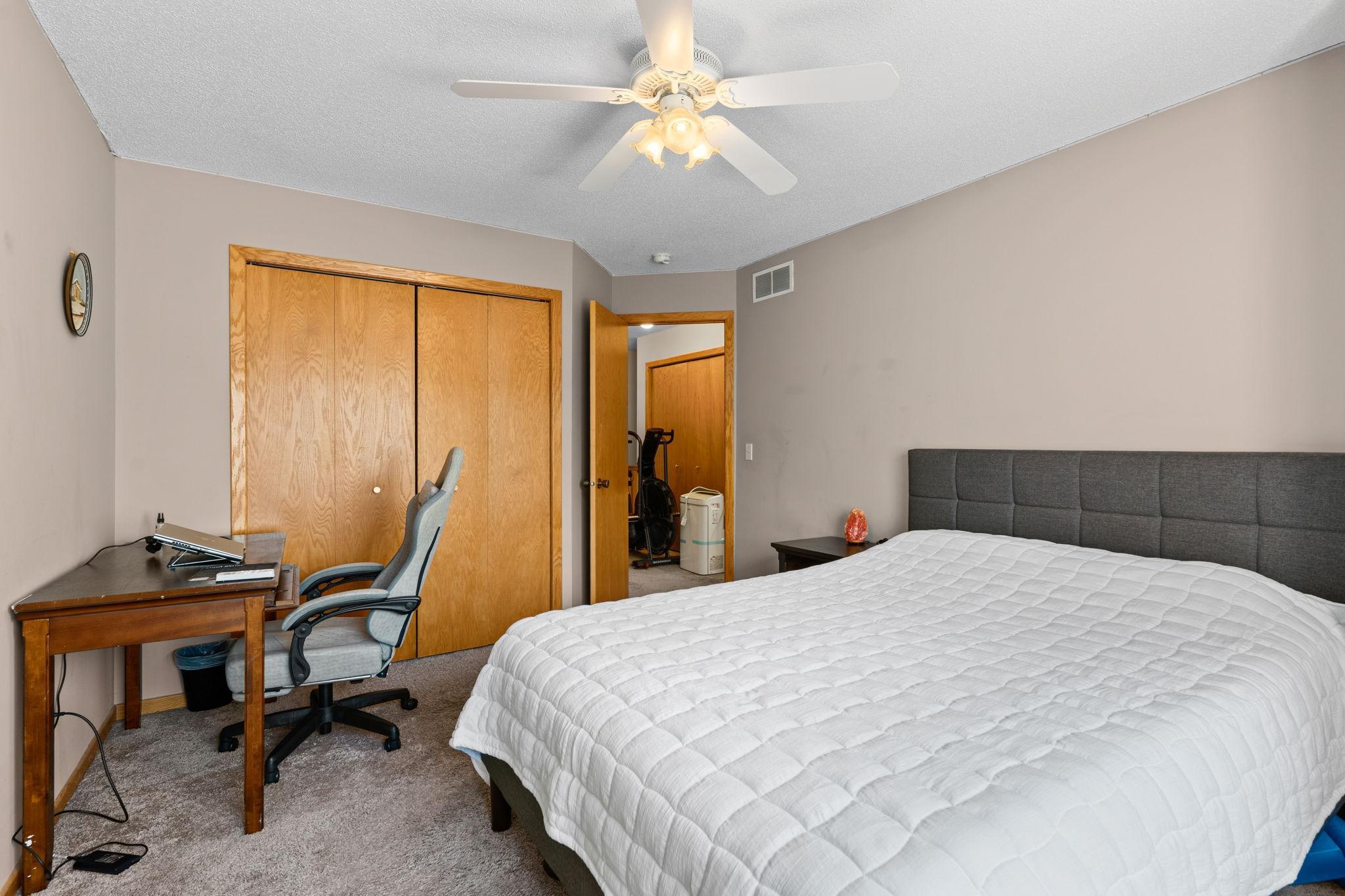 31-web-or-mls-15309 Greenhaven Ln 109-31.jpg