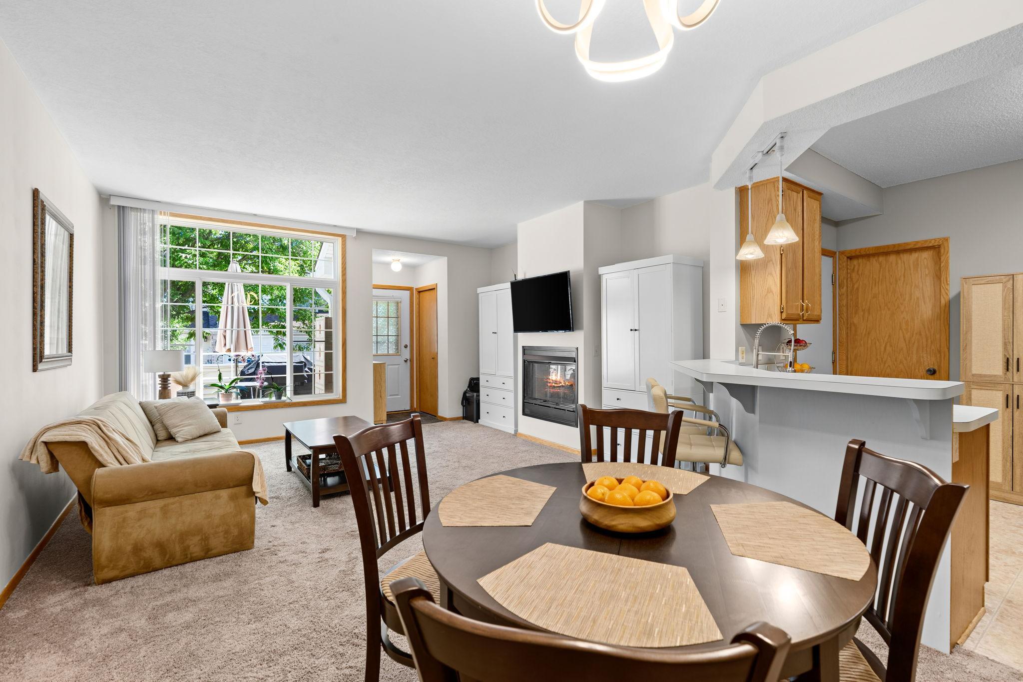 12-web-or-mls-15309 Greenhaven Ln 109-12.jpg