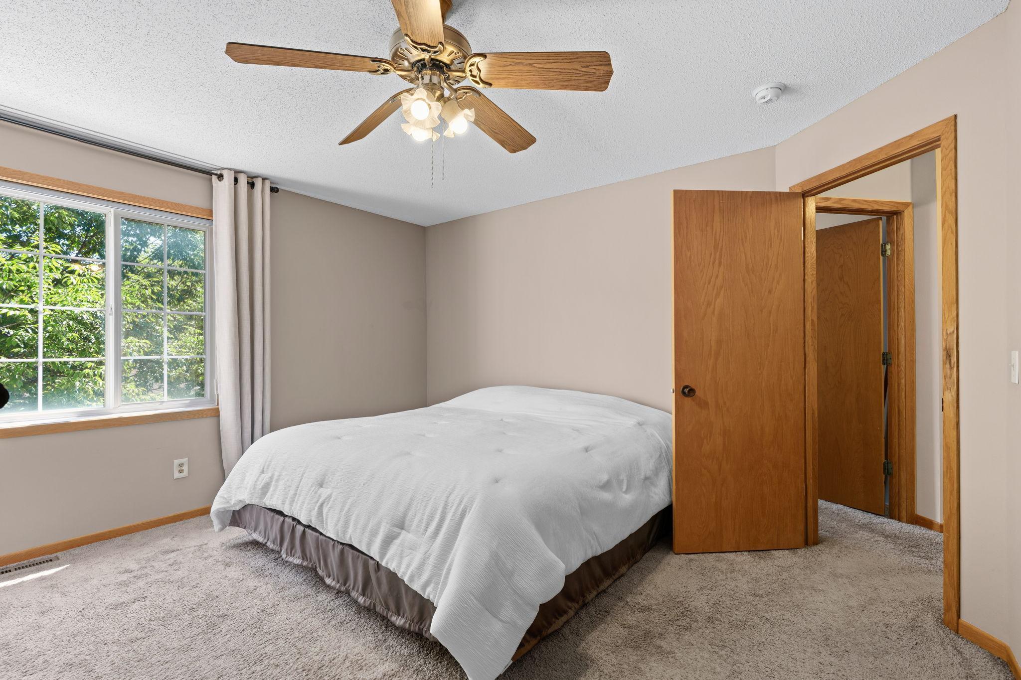 28-web-or-mls-15309 Greenhaven Ln 109-28.jpg
