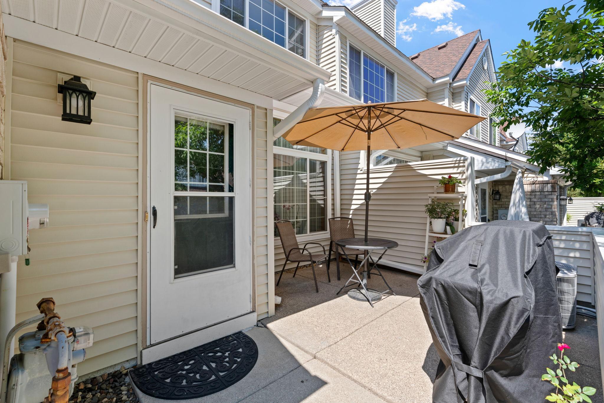 5-web-or-mls-15309 Greenhaven Ln 109-5.jpg