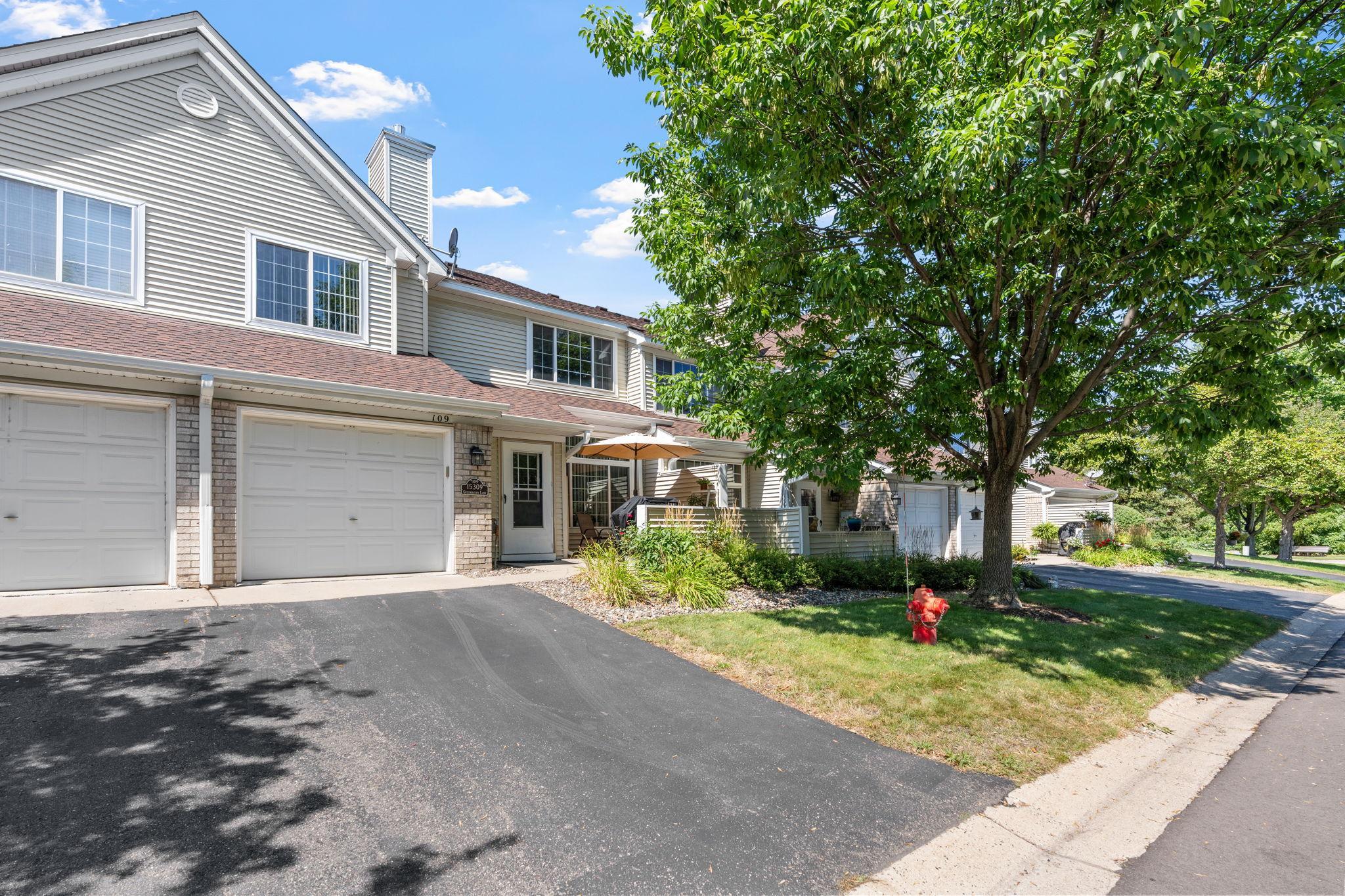 3-web-or-mls-15309 Greenhaven Ln 109-3.jpg