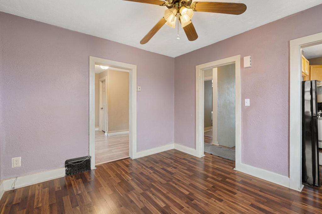 Unit 2 livingroom