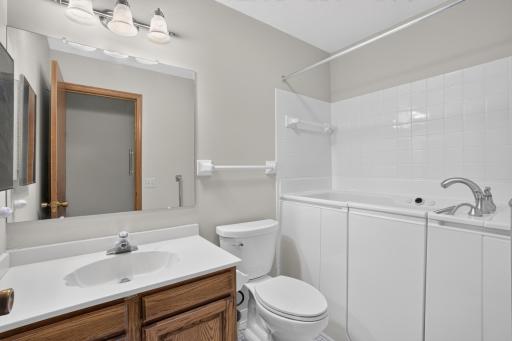 7055 Robinwood Trail, Saint Paul, MN 55125