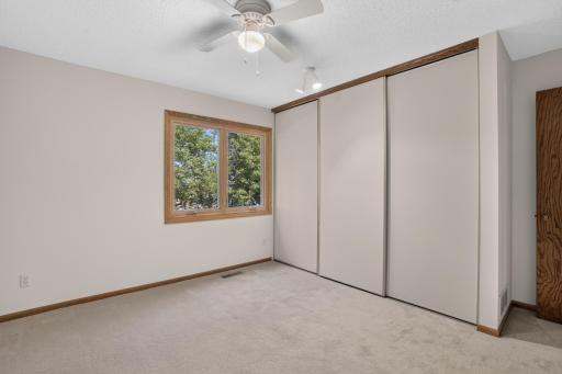 7055 Robinwood Trail, Saint Paul, MN 55125