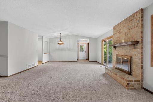 7055 Robinwood Trail, Saint Paul, MN 55125