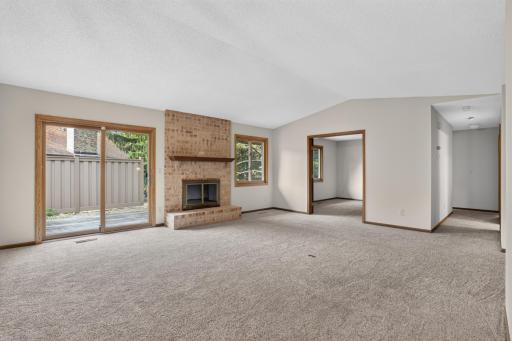 7055 Robinwood Trail, Saint Paul, MN 55125