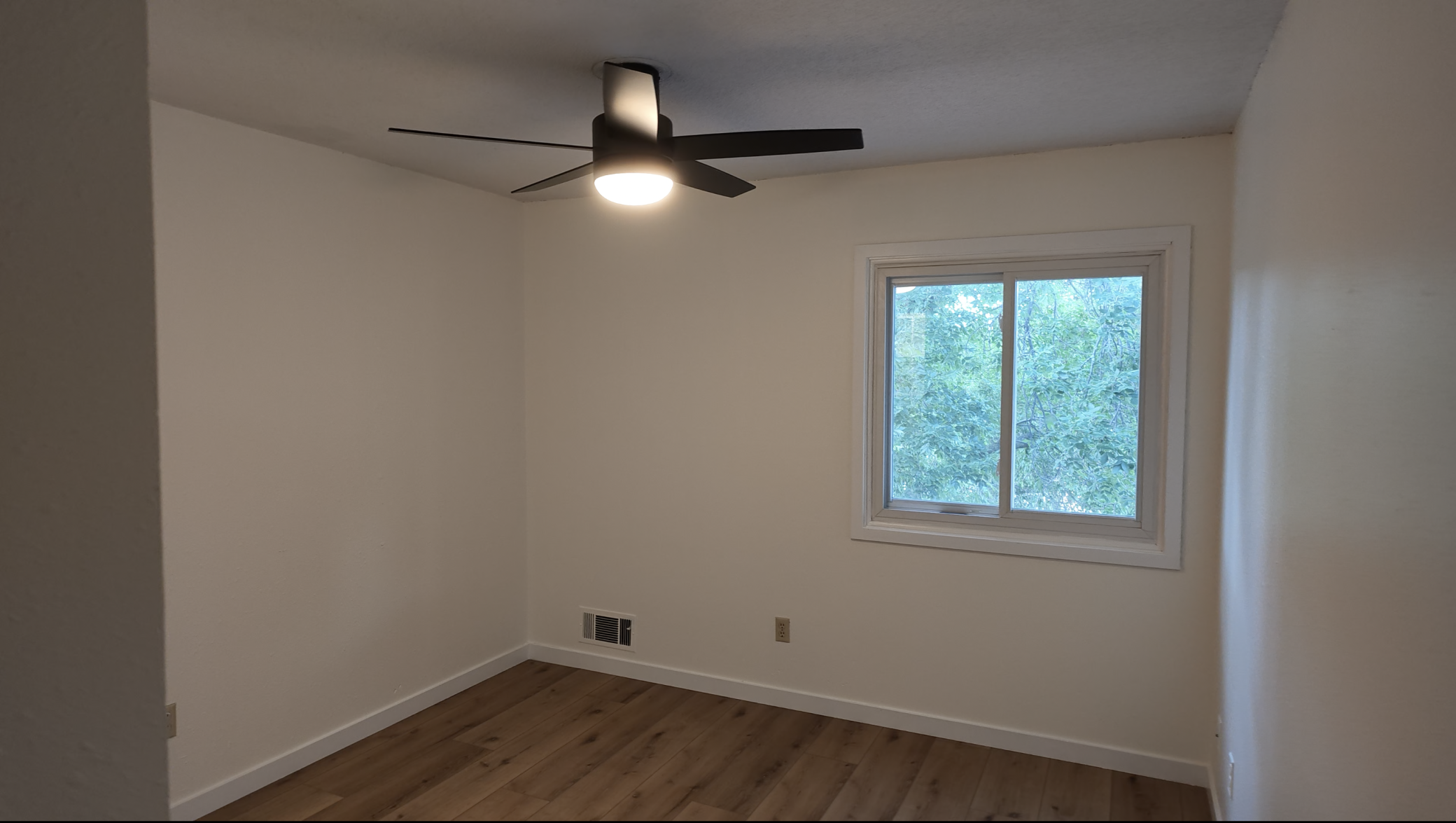 guestBedroom1.png