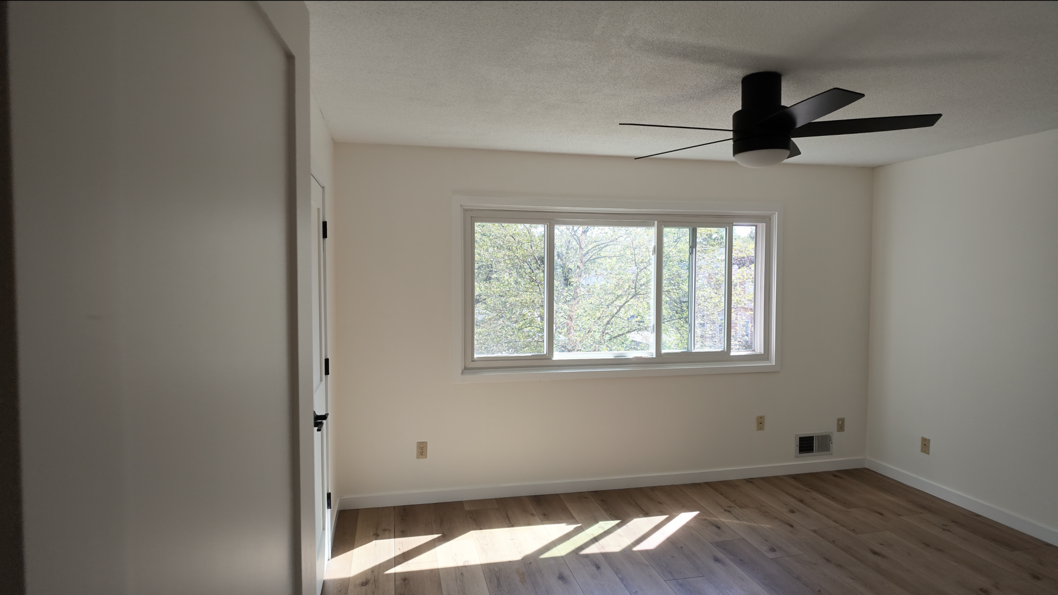 masterBedroom3.png