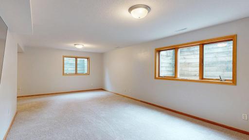 1007-Golfers-Ct-SE-Family Room.jpg