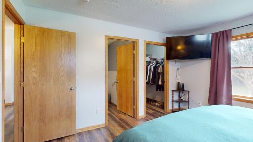 1007-Golfers-Ct-SE-Primary Bedroom.jpg
