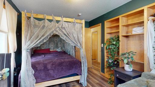 1007-Golfers-Ct-SE-Bedroom 2.jpg