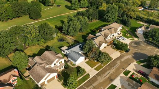 1007 Golfers Court SE, Rochester, MN 55904