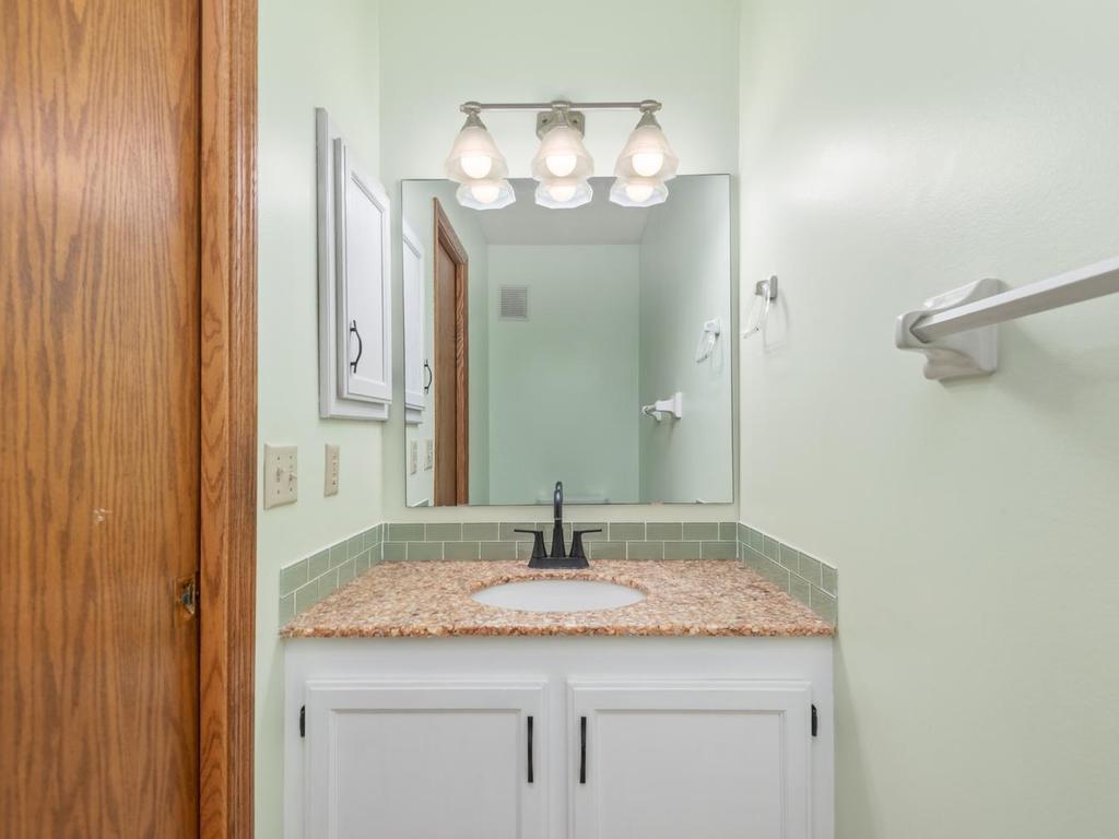 Main Level 1/2 Bath