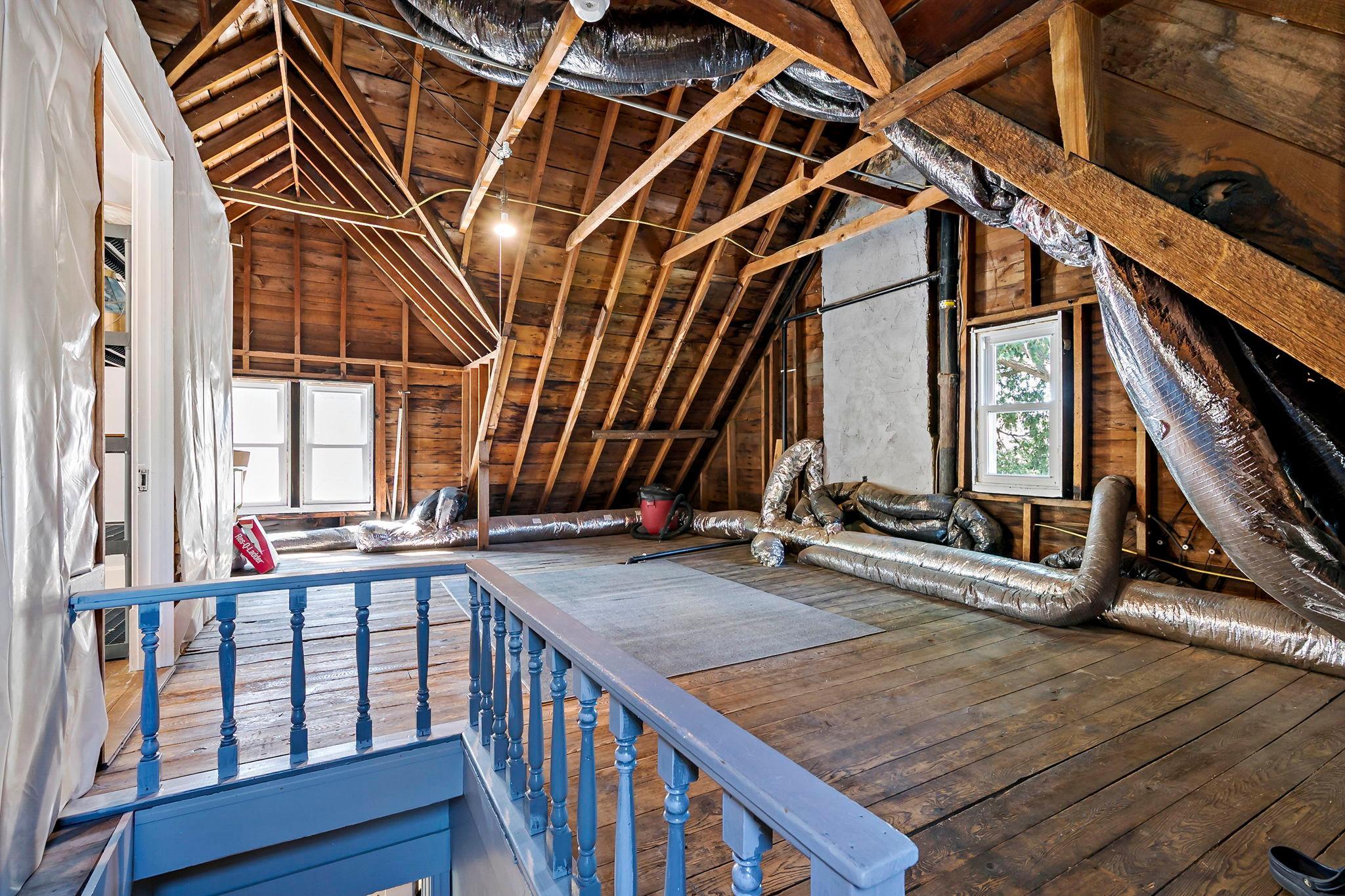 3rd floor space