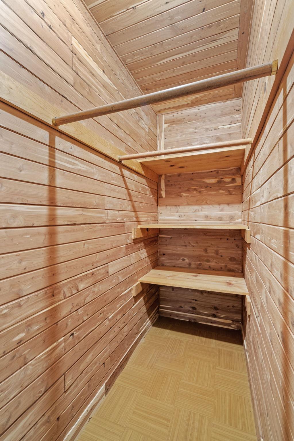 all cedar closet
