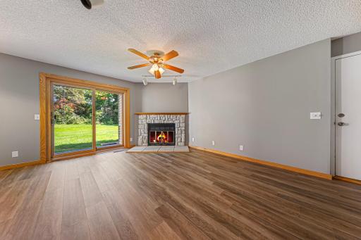 7250 Hunters Run, Eden Prairie, MN 55346