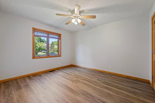 7250 Hunters Run, Eden Prairie, MN 55346