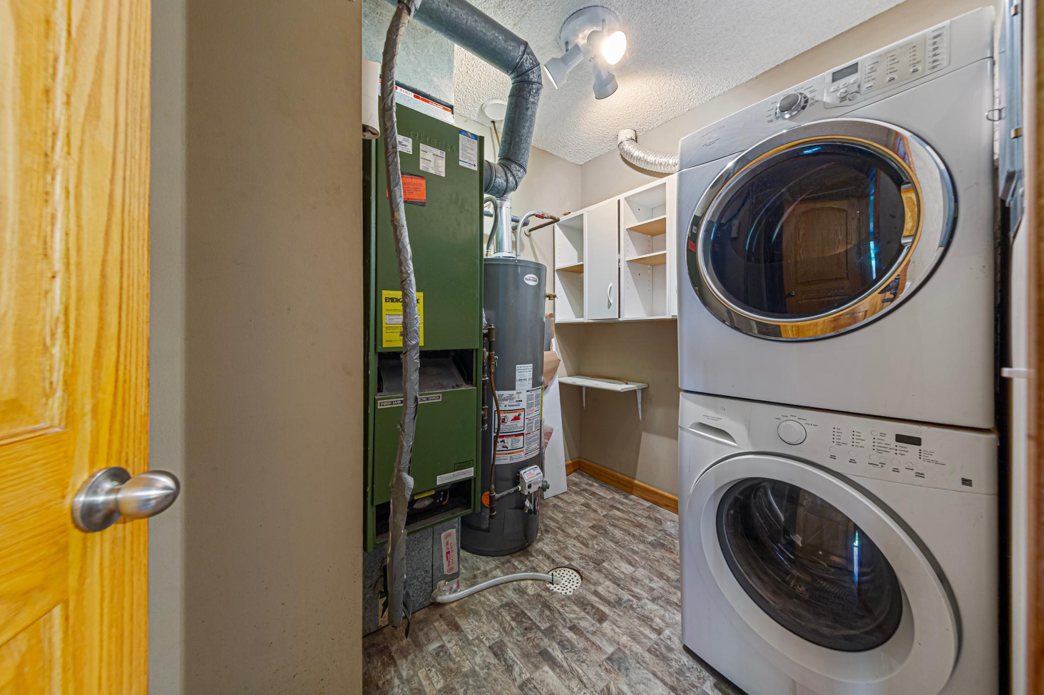 28 laundry.jpg