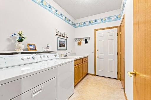 2774 Boulder Drive, Burnsville, MN 55337
