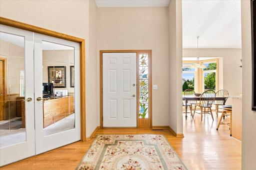 2774 Boulder Drive, Burnsville, MN 55337